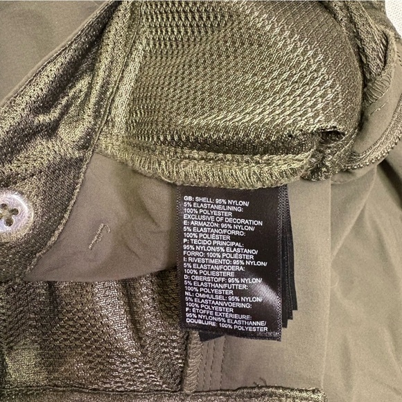 3/$30 North Face Boy Large 14-16 Forest Green Nylon Fast Dry Short Summer Spring - Picture 5 of 6